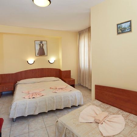 Hotel Andreev Nesebar Buitenkant foto