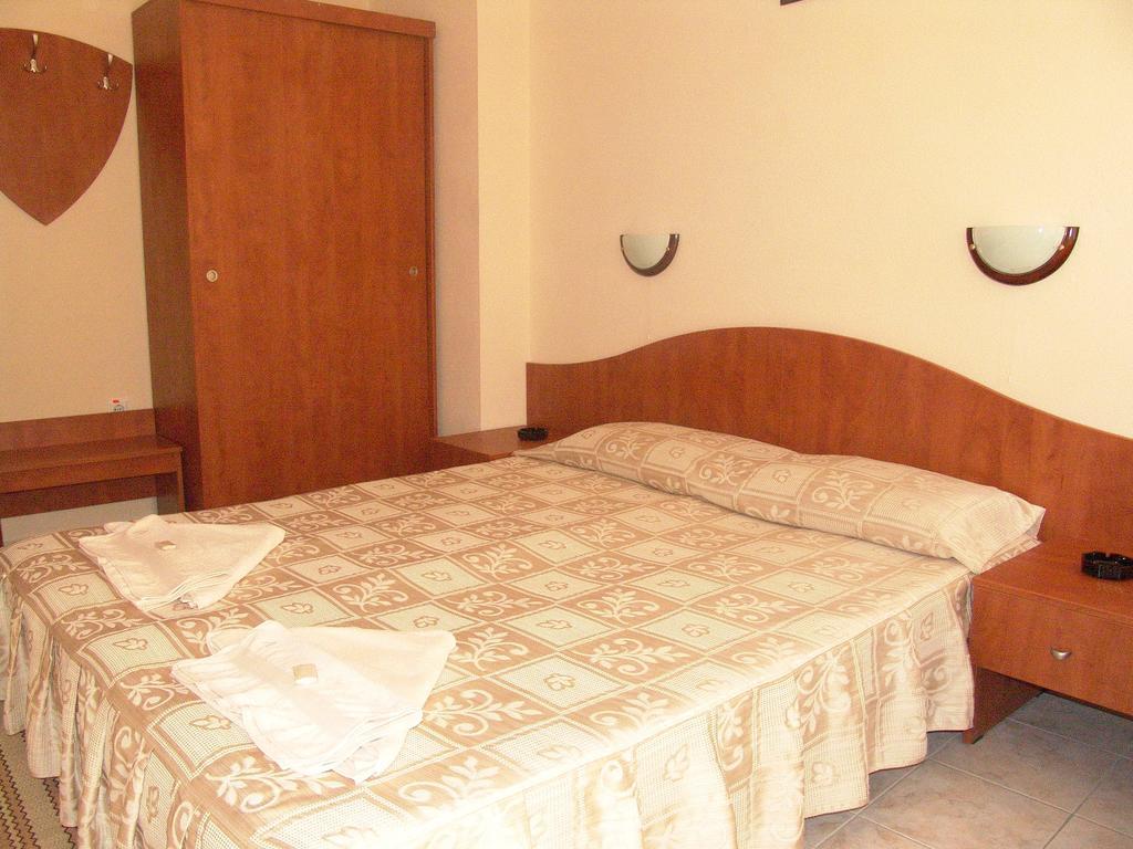 Hotel Andreev Nesebar Kamer foto